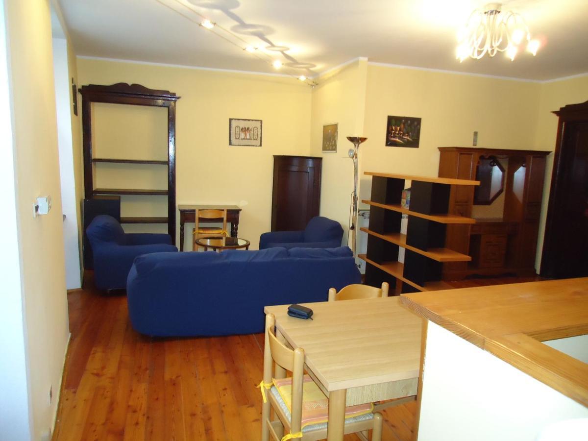 Torres Rojas Appartement Ivrea Buitenkant foto