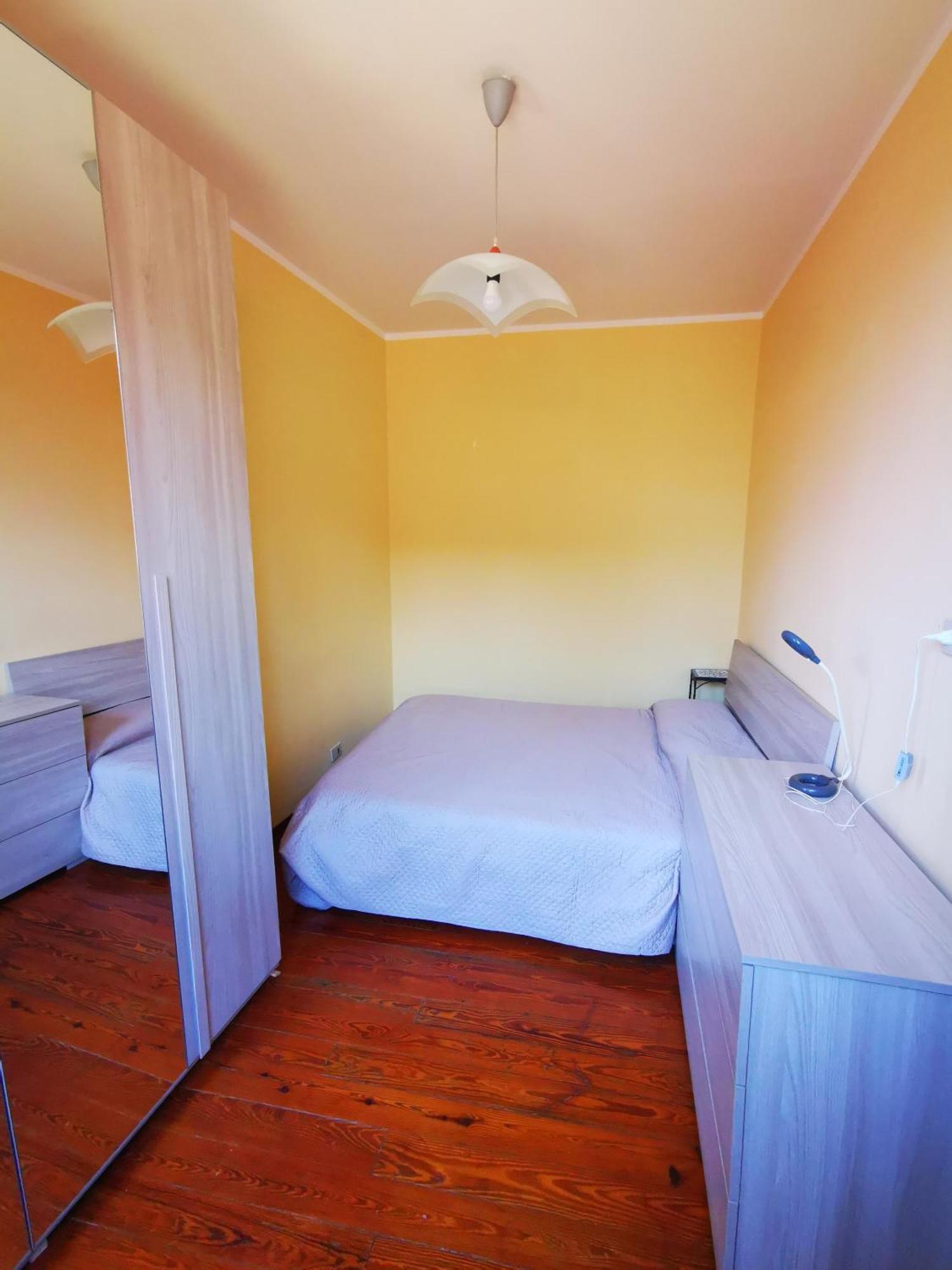 Torres Rojas Appartement Ivrea Buitenkant foto