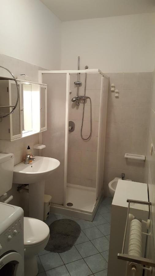 Torres Rojas Appartement Ivrea Buitenkant foto
