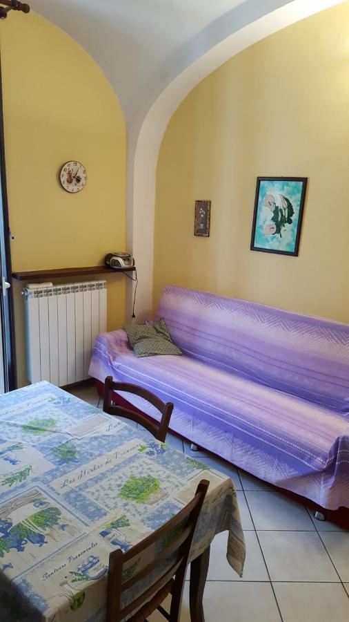 Torres Rojas Appartement Ivrea Buitenkant foto